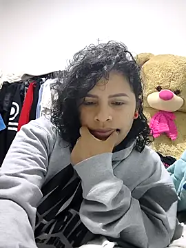 saralovens online show from 11-02-25, 01:41