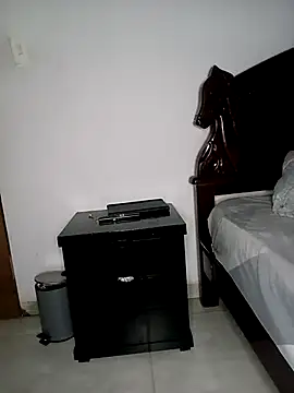 Snapshot of jhon_1988_24 chatting on 05-14-26, 07:53 jhon 1988 24 online show from 05-14-26, 07:53