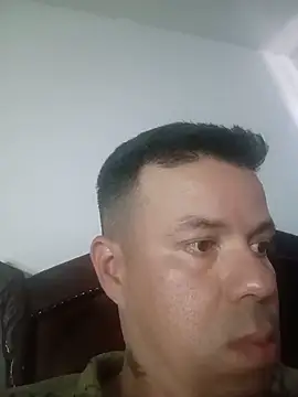 Snapshot of jhon_1988_24 chatting on 06-07-26, 06:55 jhon 1988 24 online show from 06-07-26, 06:55