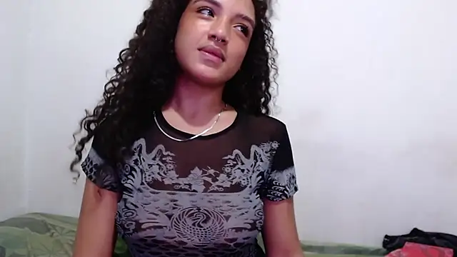 Majo BigTits online show from 09-14-25, 08:24