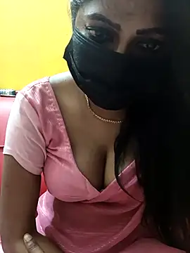 Snapshot of Thamarai28 chatting on 03-20-26, 05:40 Thamarai28 online show from 03-20-26, 05:40