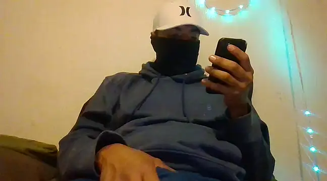 Snapshot of el_muchacho16 chatting on 02-28-25, 09:47 el muchacho16 online show from 02-28-25, 09:47