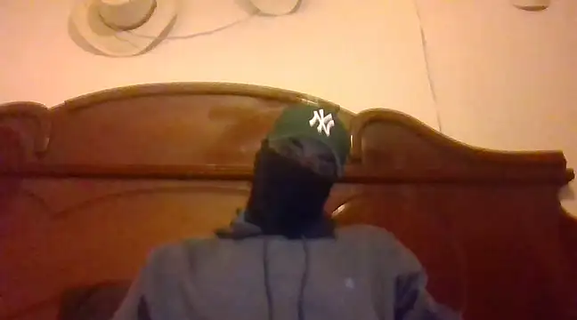 Snapshot of el_muchacho16 chatting on 03-08-25, 10:32 el muchacho16 online show from 03-08-25, 10:32