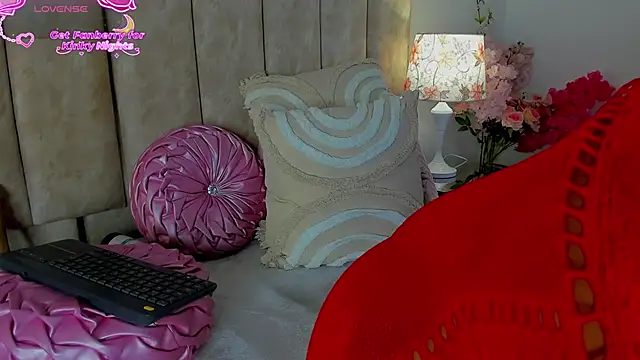 BrithanyParker  online show from 04-10-26, 05:45