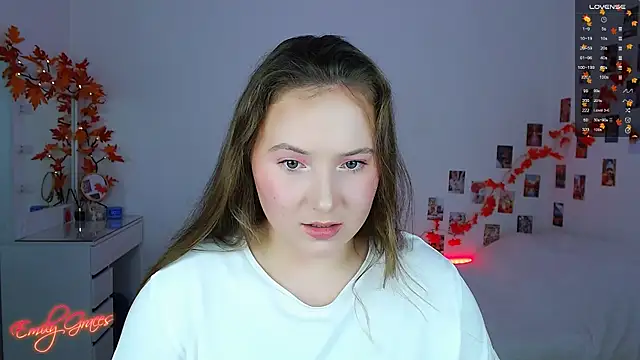 Snapshot of EmilyxxGraces chatting on 09-24-25, 09:07 EmilyxxGraces online show from 09-24-25, 09:07