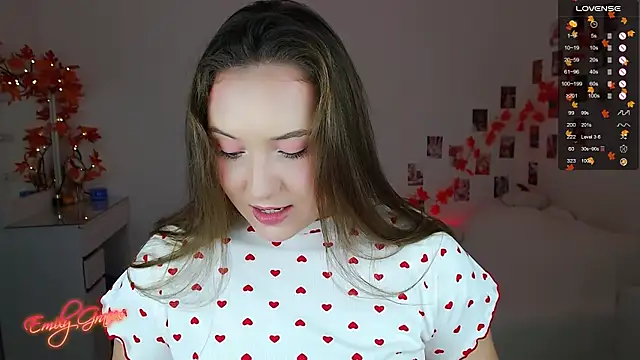 Snapshot of EmilyxxGraces chatting on 11-12-25, 01:39 EmilyxxGraces online show from 11-12-25, 01:39