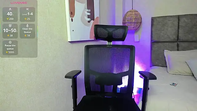 elizabeth 20 online show from 10-07-25, 07:11