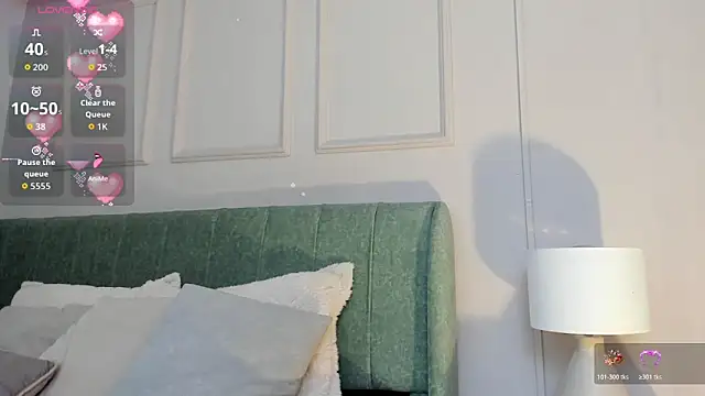 elizabeth 20 online show from 12-22-25, 07:22