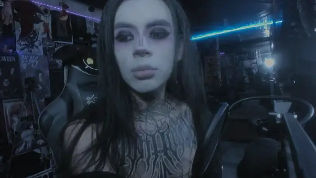 Snapshot of rotten_dreams chatting on 03-11-25, 05:57 rotten dreams online show from 03-11-25, 05:57