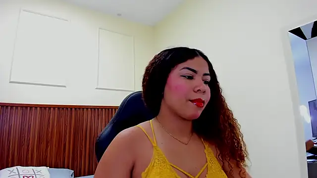 Snapshot of MELINAMARTINS chatting on 03-20-25, 07:35 MELINAMARTINS online show from 03-20-25, 07:35