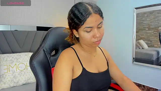 MELINAMARTINS online show from 01-14-26, 07:19