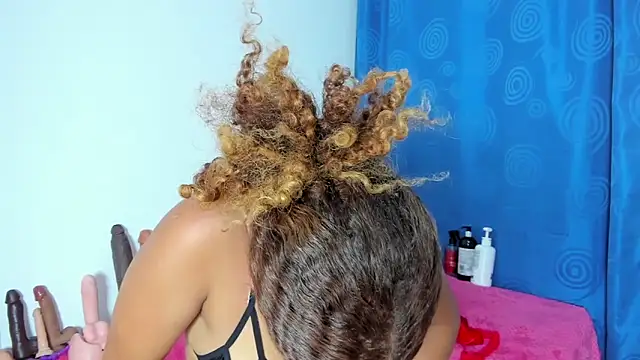 MELINAMARTINS online show from 02-23-26, 12:19