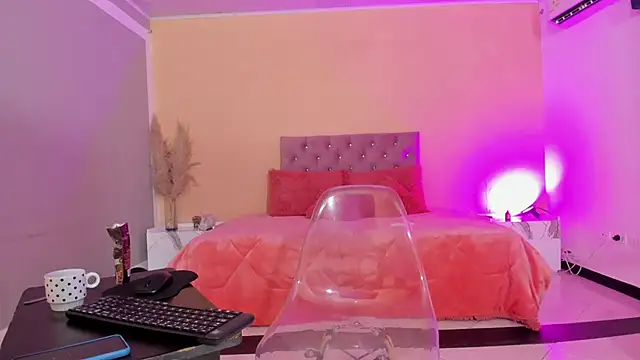 cristal crossfitx online show from 11-26-25, 10:16