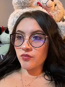 ValentinaOrtiz3 online show from 03-05-26, 02:18