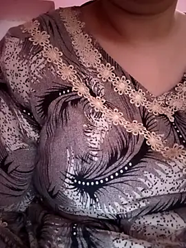 Snapshot of Dlo3a_sixi-arbi chatting on 09-18-25, 11:12 Dlo3a sixi-arbi online show from 09-18-25, 11:12