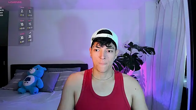 Snapshot of _JacobMiller__ chatting on 09-23-25, 03:15 JacobMiller online show from 09-23-25, 03:15