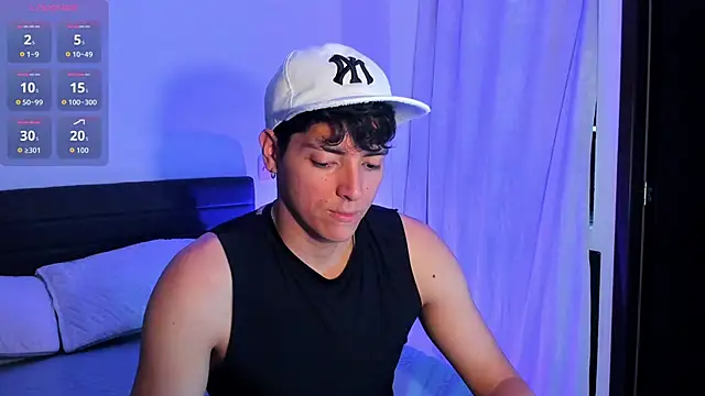 Snapshot of _JacobMiller__ chatting on 11-12-25, 09:36 JacobMiller online show from 11-12-25, 09:36