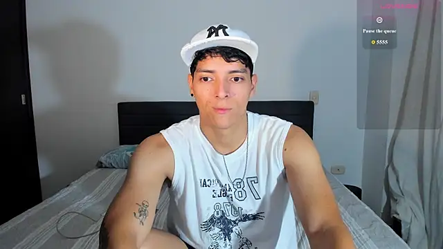 Snapshot of _JacobMiller__ chatting on 06-11-26, 10:52 JacobMiller online show from 06-11-26, 10:52