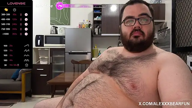 Snapshot of alexxxbear chatting on 10-04-25, 06:50 alexxxbear online show from 10-04-25, 06:50