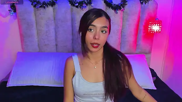 Snapshot of lanna_brunette chatting on 10-27-25, 01:04 lanna brunette online show from 10-27-25, 01:04