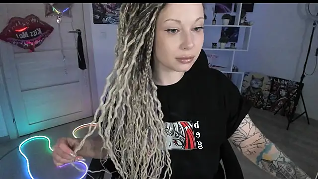 HoneySallyMoore online show from 04-03-26, 08:18