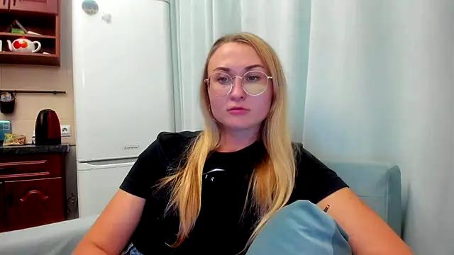 Snapshot of your_Goddess_Eva chatting on 09-14-25, 07:57 your Goddess Eva online show from 09-14-25, 07:57