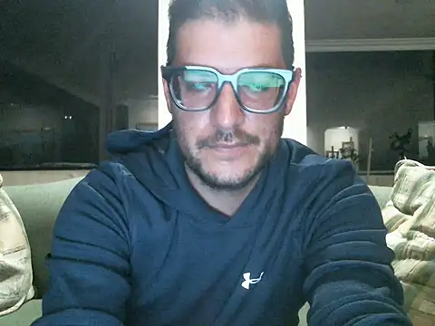 quitomanec online show from 05-18-26, 05:46