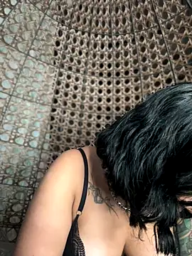 Snapshot of Scarlett-LS chatting on 10-11-25, 02:00 Scarlett-LS online show from 10-11-25, 02:00