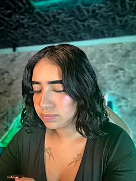 Scarlett-LS online show from 11-12-25, 02:12