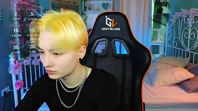 Akemi Sora  online show from 03-08-25, 10:11