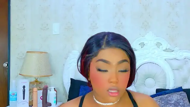 TianahGlow online show from 02-18-26, 05:20