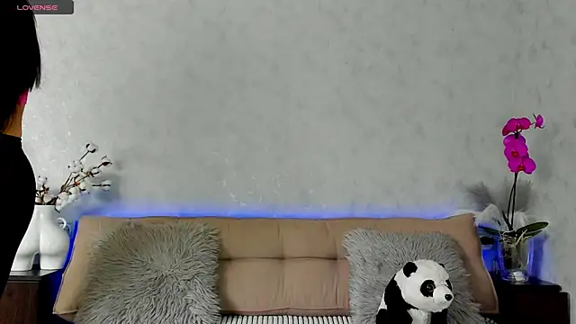 Tina Mart online show from 03-25-26, 08:31