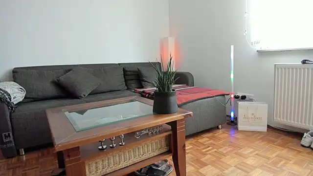 molicaremolicare online show from 11-28-25, 02:20