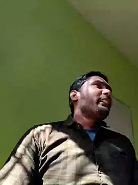 Snapshot of ccuteboyyyy chatting on 03-05-25, 04:34 ccuteboyyyy online show from 03-05-25, 04:34