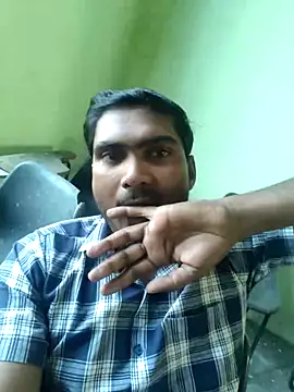 Snapshot of ccuteboyyyy chatting on 10-15-25, 06:57 ccuteboyyyy online show from 10-15-25, 06:57