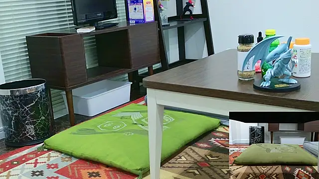 YARASERO-kun online show from 11-06-25, 08:04