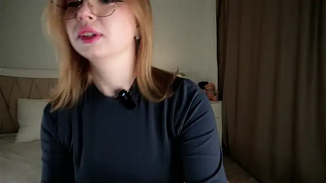 EdlaHames online show from 02-19-25, 10:34