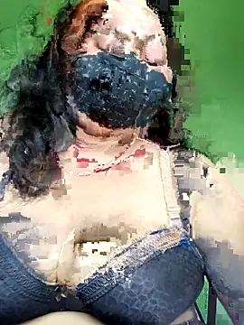 Snapshot of rani130 chatting on 12-22-25, 01:35 rani130 online show from 12-22-25, 01:35