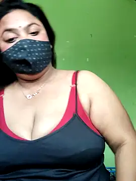 Snapshot of rani130 chatting on 01-14-26, 01:33 rani130 online show from 01-14-26, 01:33