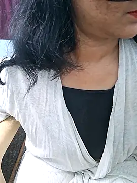 Jassi Does online show from 02-19-25, 01:06