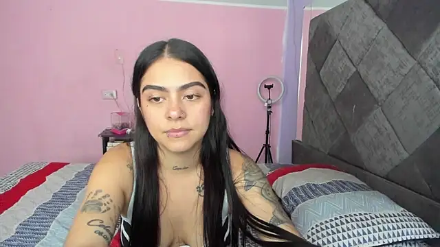 Snapshot of Malutedd chatting on 09-10-25, 07:58 Malutedd online show from 09-10-25, 07:58