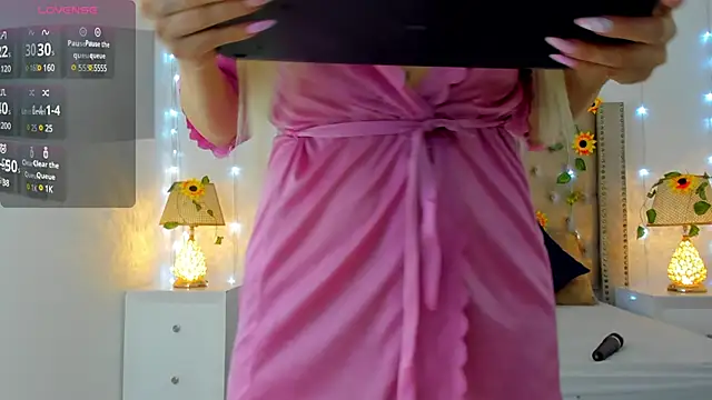 Snapshot of CandieGilson__ chatting on 03-03-25, 12:37 CandieGilson online show from 03-03-25, 12:37