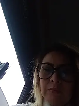 Snapshot of CandieGilson__ chatting on 09-26-25, 11:14 CandieGilson online show from 09-26-25, 11:14