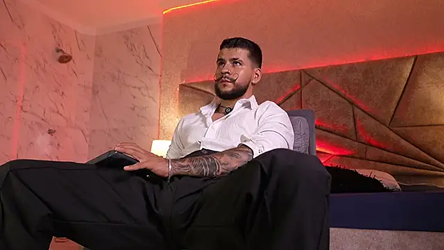 DickGriffith  online show from 04-12-26, 02:00