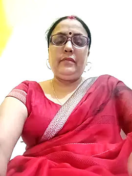 Snapshot of Kiyara8 chatting on 10-18-25, 08:59 Kiyara8 online show from 10-18-25, 08:59