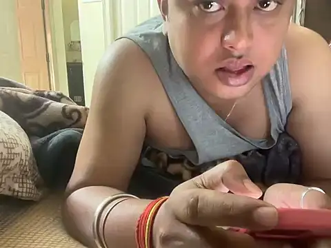 Kristi Uniq online show from 11-11-25, 07:08