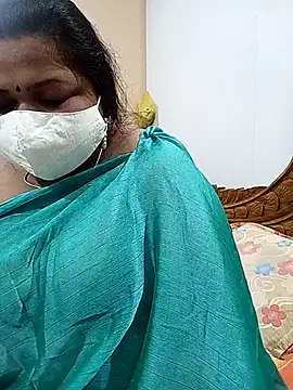 Snapshot of Meryl_Stripppp chatting on 02-22-25, 11:13 Meryl Stripppp online show from 02-22-25, 11:13