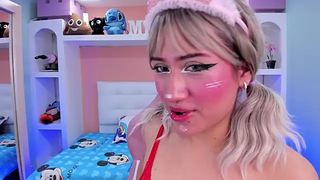 miss   megan online show from 10-21-25, 06:08