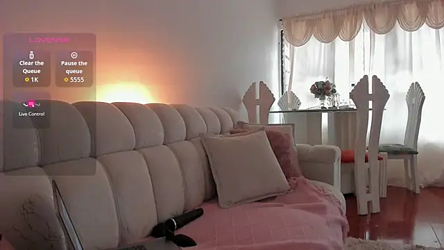 Snapshot of PamelaBliss chatting on 10-02-25, 12:12 PamelaBliss online show from 10-02-25, 12:12