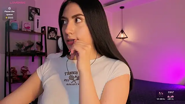 Miller Vanessa  online show from 03-03-26, 08:15